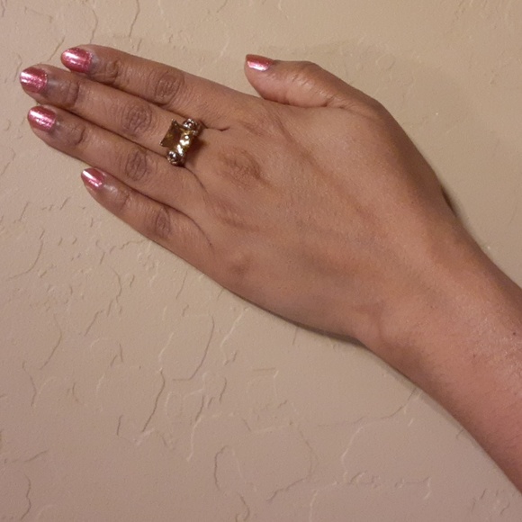 925 Genuine Princess Cut Citrine, Two Tone ring. PRICE IS FIRM. - Picture 12 of 15